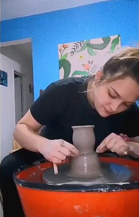 Clase práctica de torno en el taller